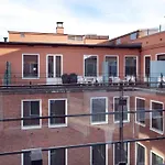 Home Hotel Folketeateret