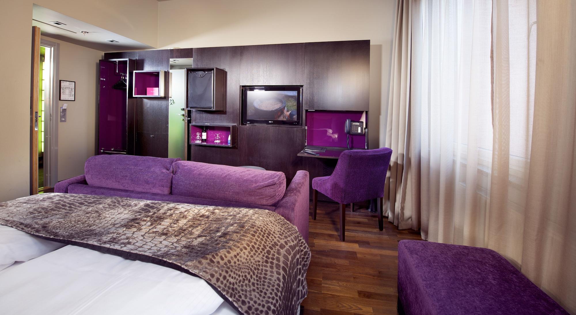 Folketeateret Hotell 4*