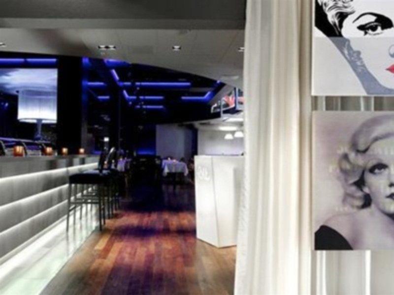 Hotell Folketeateret 4*