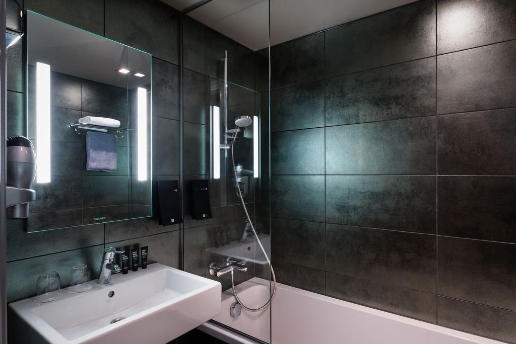 Hotell Folketeateret 4*